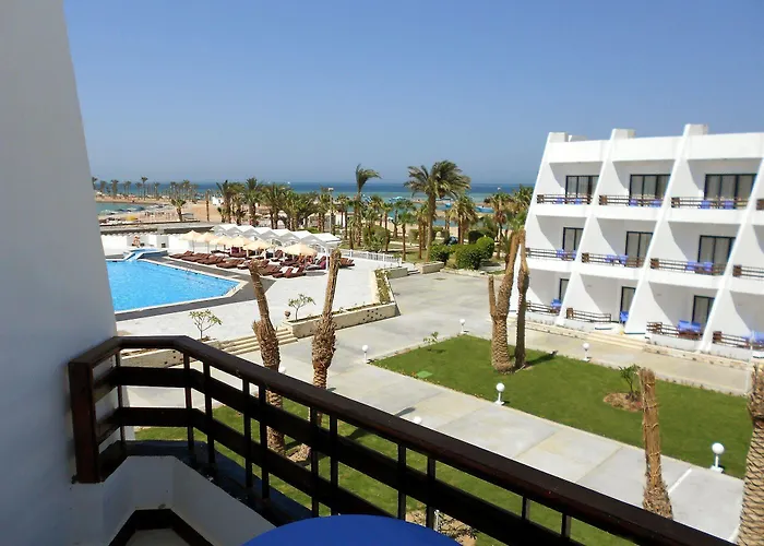 Smartline Colour Beach 4* Gurdaka