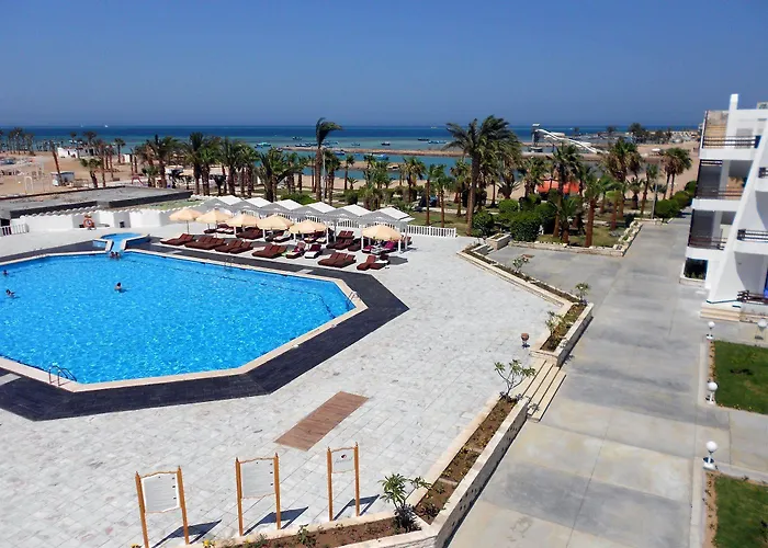 Üdülőközpont Smartline Colour Beach 4*